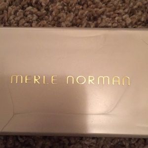 Merle Norman Ultra powder Foundation